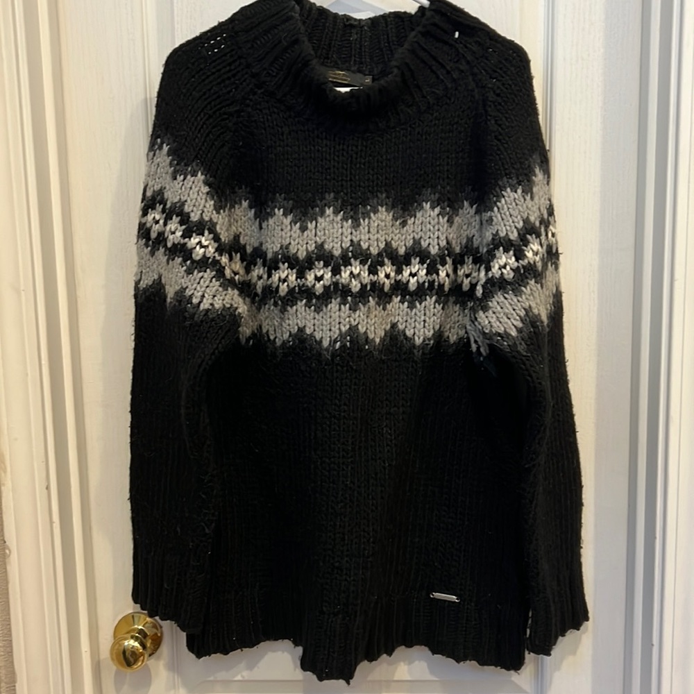Thomas Burberry Knit Sweater